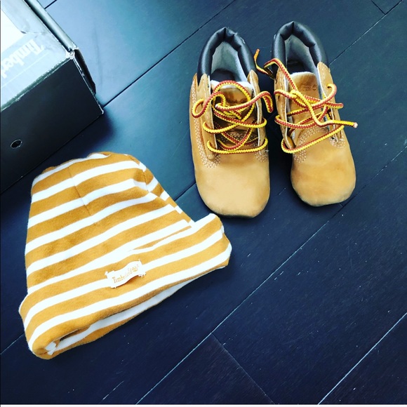 timberland baby boots and hat set